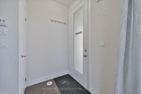 Photo 8 at 73 - 721 Lawrence Avenue W, Glen Park, Toronto