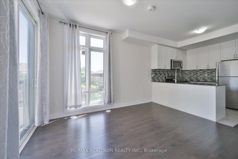 Photo 11 at 73 - 721 Lawrence Avenue W, Glen Park, Toronto