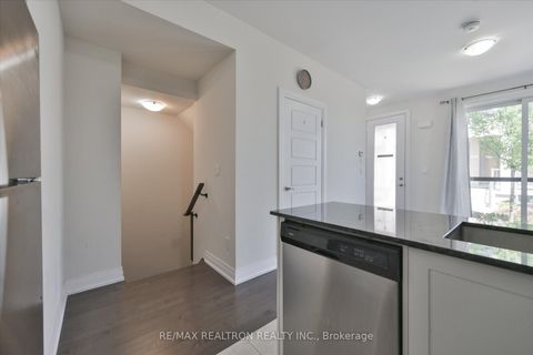 Photo 16 at 73 - 721 Lawrence Avenue W, Glen Park, Toronto