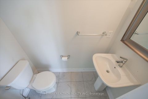 Photo 18 at 73 - 721 Lawrence Avenue W, Glen Park, Toronto