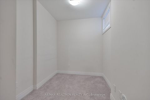 Photo 22 at 73 - 721 Lawrence Avenue W, Glen Park, Toronto
