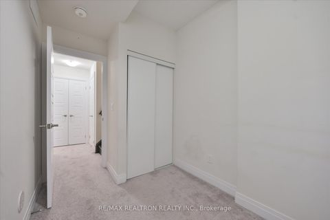 Photo 23 at 73 - 721 Lawrence Avenue W, Glen Park, Toronto