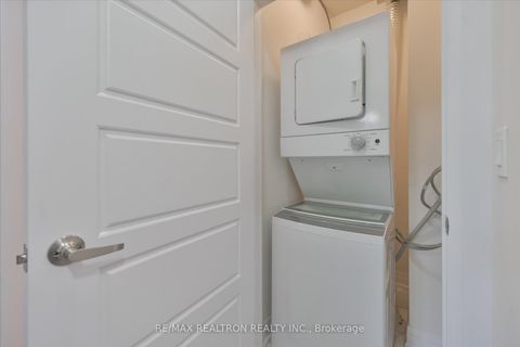 Photo 27 at 73 - 721 Lawrence Avenue W, Glen Park, Toronto
