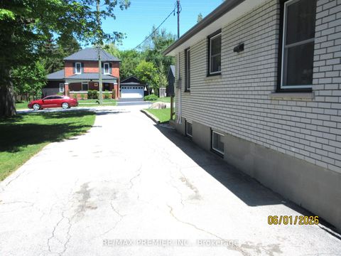 Photo 1 at 1 Victoria Street W, Cookstown, Innisfil