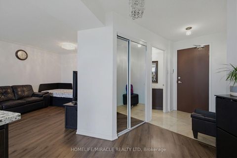 Photo 4 at PH211 - 7250 Yonge Street, Yorkhill, Vaughan