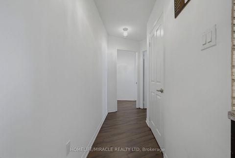 Photo 5 at PH211 - 7250 Yonge Street, Yorkhill, Vaughan