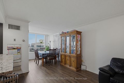 Photo 21 at PH211 - 7250 Yonge Street, Yorkhill, Vaughan