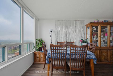 Photo 22 at PH211 - 7250 Yonge Street, Yorkhill, Vaughan