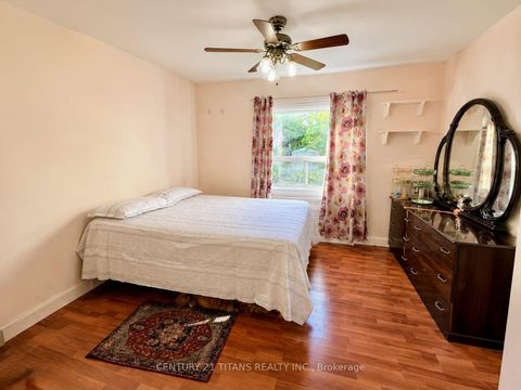Photo 7 at 8 Mack Avenue, Birchmount, Toronto