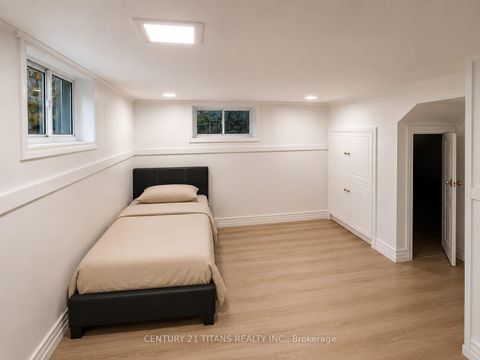 Photo 14 at 8 Mack Avenue, Birchmount, Toronto