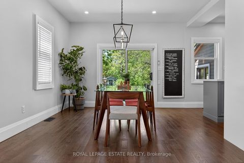Photo 11 at 148 Scarboro Crescent, Cliffcrest, Toronto