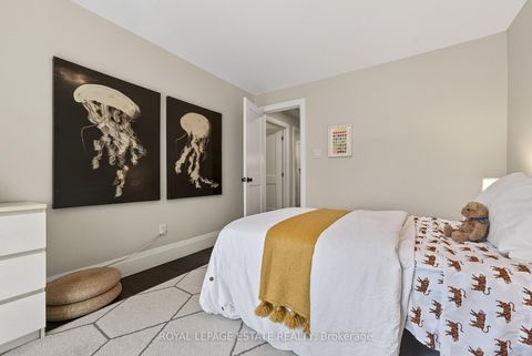 Photo 25 at 148 Scarboro Crescent, Cliffcrest, Toronto