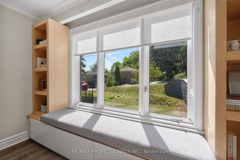 Photo 7 at 69 Skylark Road, Lambton Baby Point, Toronto