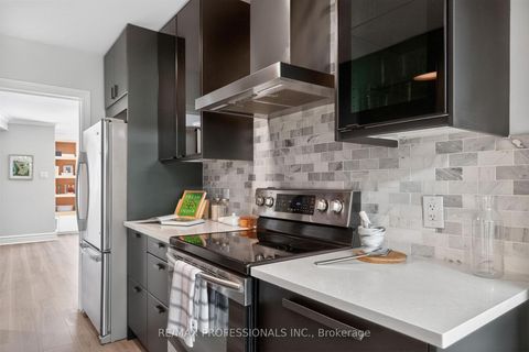 Photo 18 at 69 Skylark Road, Lambton Baby Point, Toronto