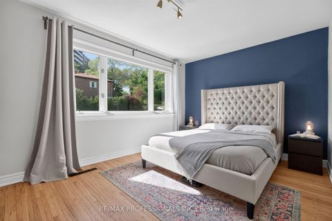 Photo 21 at 69 Skylark Road, Lambton Baby Point, Toronto