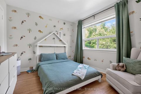 Photo 24 at 69 Skylark Road, Lambton Baby Point, Toronto