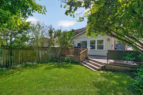 Photo 35 at 69 Skylark Road, Lambton Baby Point, Toronto
