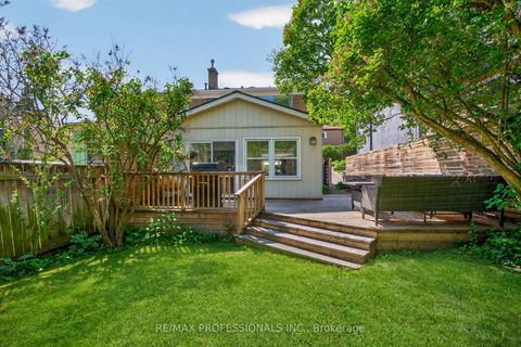 Photo 36 at 69 Skylark Road, Lambton Baby Point, Toronto