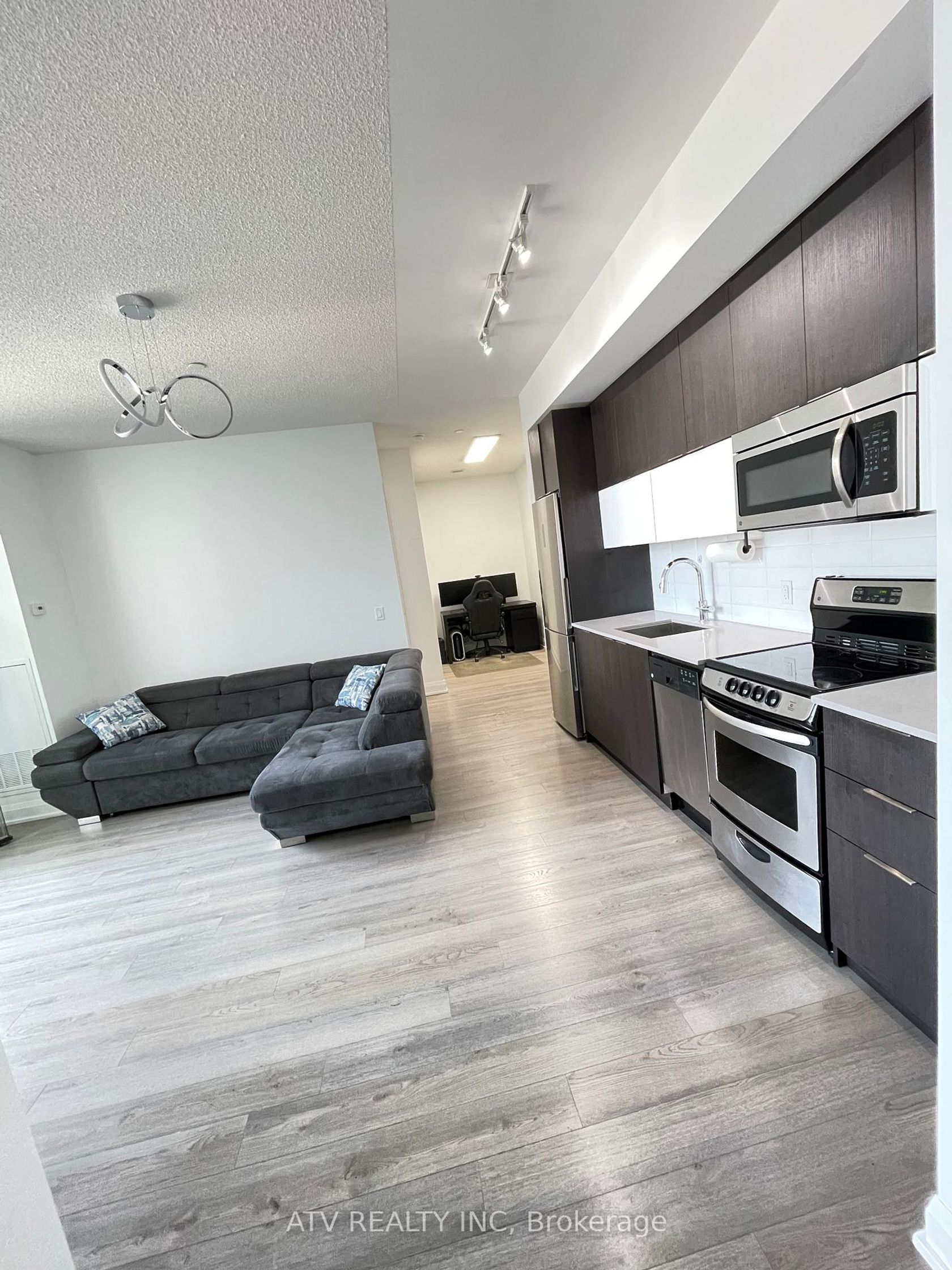 309 - 56 Annie Craig Drive, Mimico, Toronto photo number 2