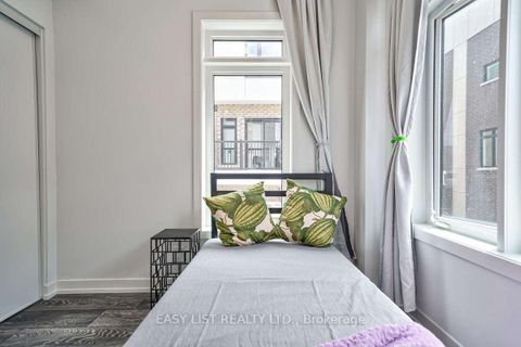 Photo 12 at 27 Spruce Pines Crescent, Victoria Village, Toronto