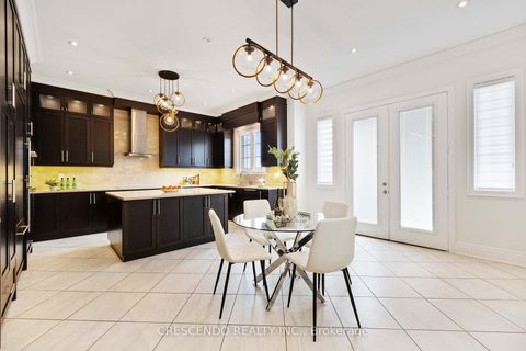 Photo 8 at 171 Woodgate Pines Drive, Kleinburg, Vaughan