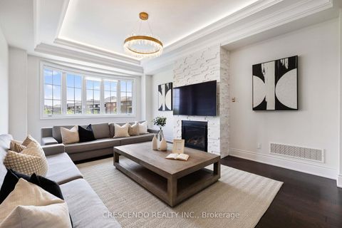 Photo 13 at 171 Woodgate Pines Drive, Kleinburg, Vaughan