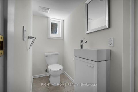 Photo 22 at 428 Briar Hill Avenue, Lawrence Park South, Toronto