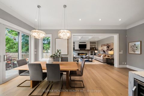 Photo 13 at 14 Westglen Crescent, City Centre West, Toronto