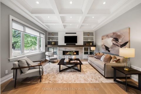 Photo 14 at 14 Westglen Crescent, City Centre West, Toronto