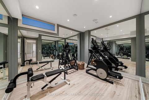 Photo 41 at 14 Westglen Crescent, City Centre West, Toronto