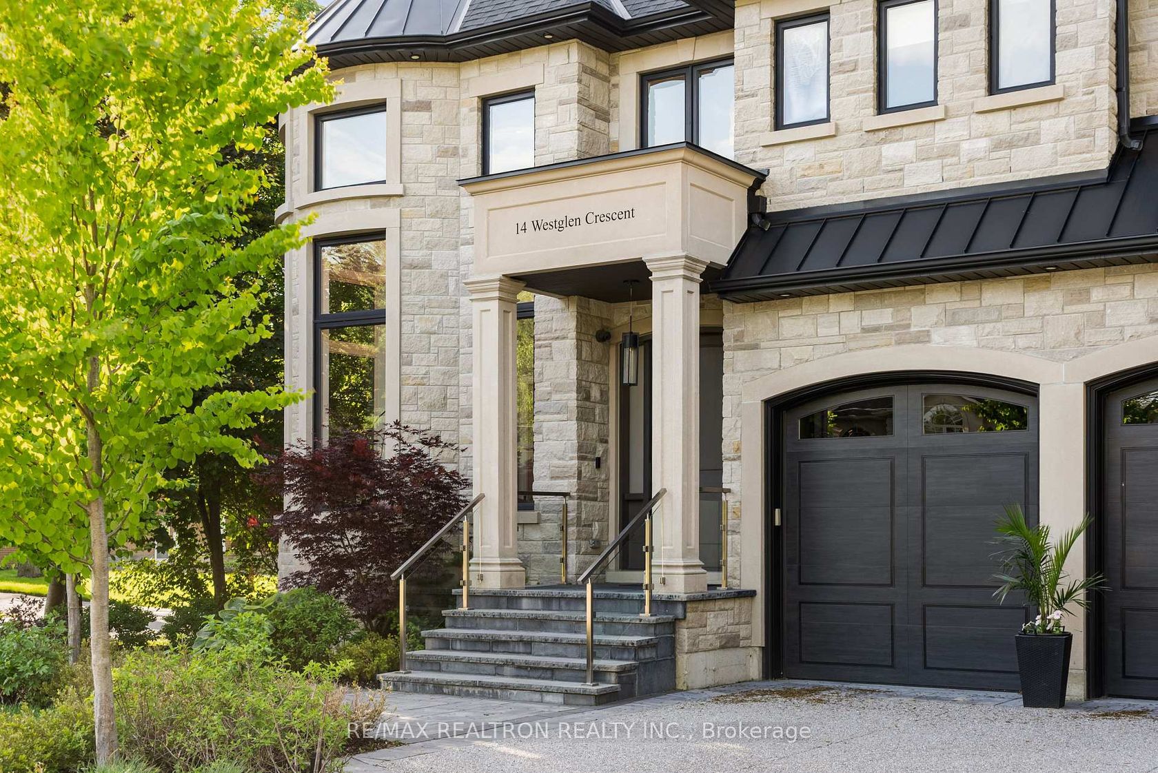 14 Westglen Crescent, City Centre West, Toronto photo 8