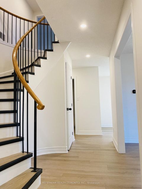 Photo 12 at 25 Quance Street, Holly, Barrie