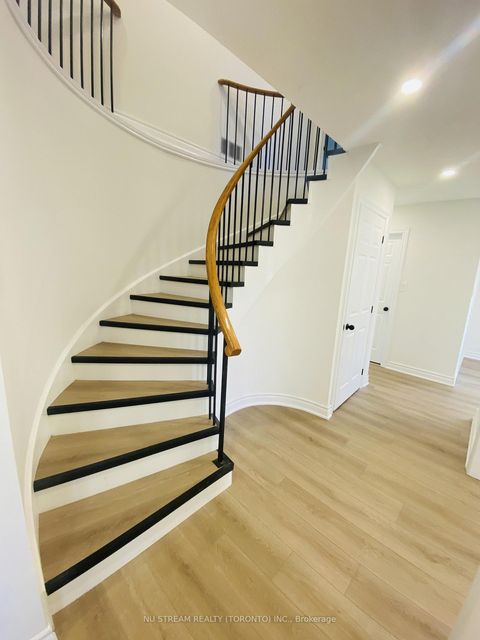 Photo 13 at 25 Quance Street, Holly, Barrie