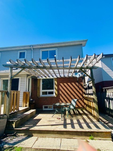 Photo 24 at 25 Quance Street, Holly, Barrie