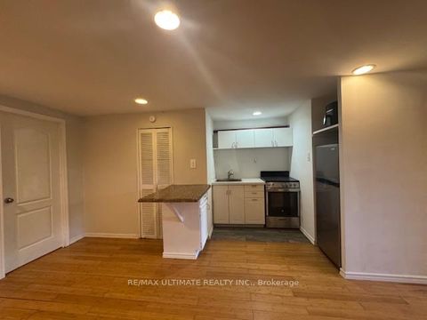 Photo 7 at 127 Robina Avenue, Oakwood Village, Toronto
