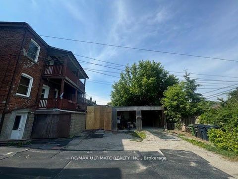 Photo 17 at 127 Robina Avenue, Oakwood Village, Toronto