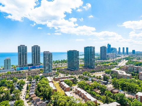 Photo 2 at 402 - 65 Southport Street, Swansea, Toronto