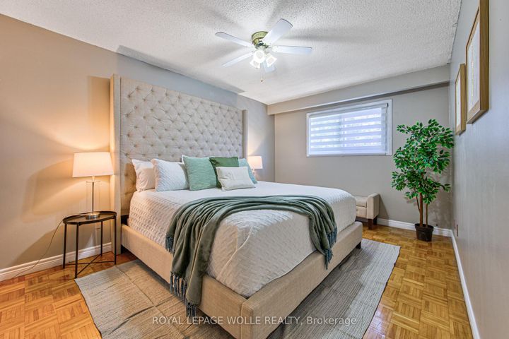 Photo 11 at 2560 Palisander Avenue, Cooksville, Mississauga