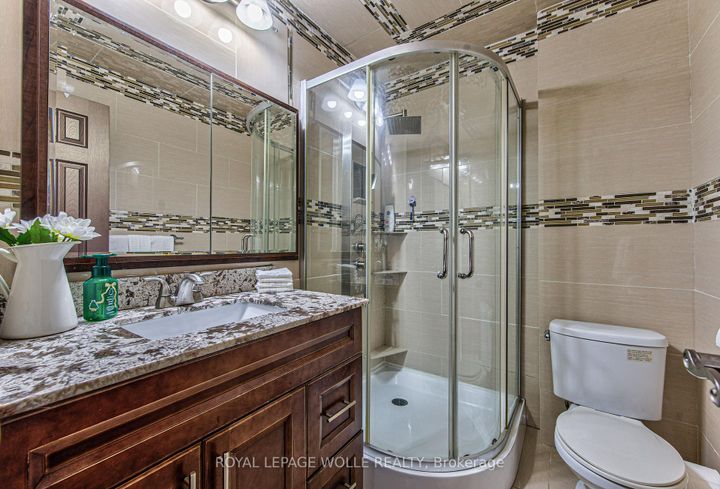 Photo 20 at 2560 Palisander Avenue, Cooksville, Mississauga