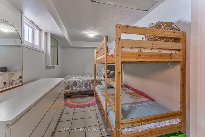 Photo 24 at 2560 Palisander Avenue, Cooksville, Mississauga
