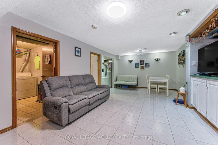 Photo 25 at 2560 Palisander Avenue, Cooksville, Mississauga