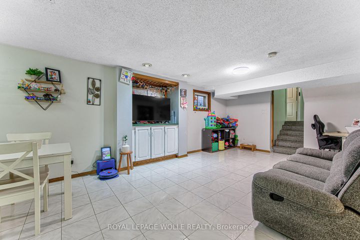 Photo 26 at 2560 Palisander Avenue, Cooksville, Mississauga