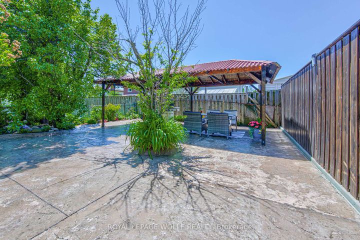 Photo 31 at 2560 Palisander Avenue, Cooksville, Mississauga