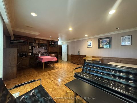 Photo 17 at 15 Brantley Crescent, York University Heights, Toronto
