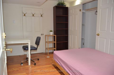 Photo 21 at 15 Brantley Crescent, York University Heights, Toronto