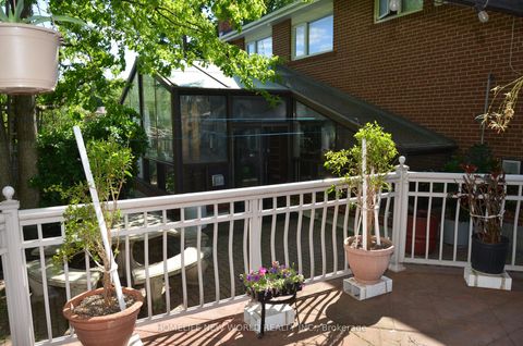 Photo 23 at 15 Brantley Crescent, York University Heights, Toronto
