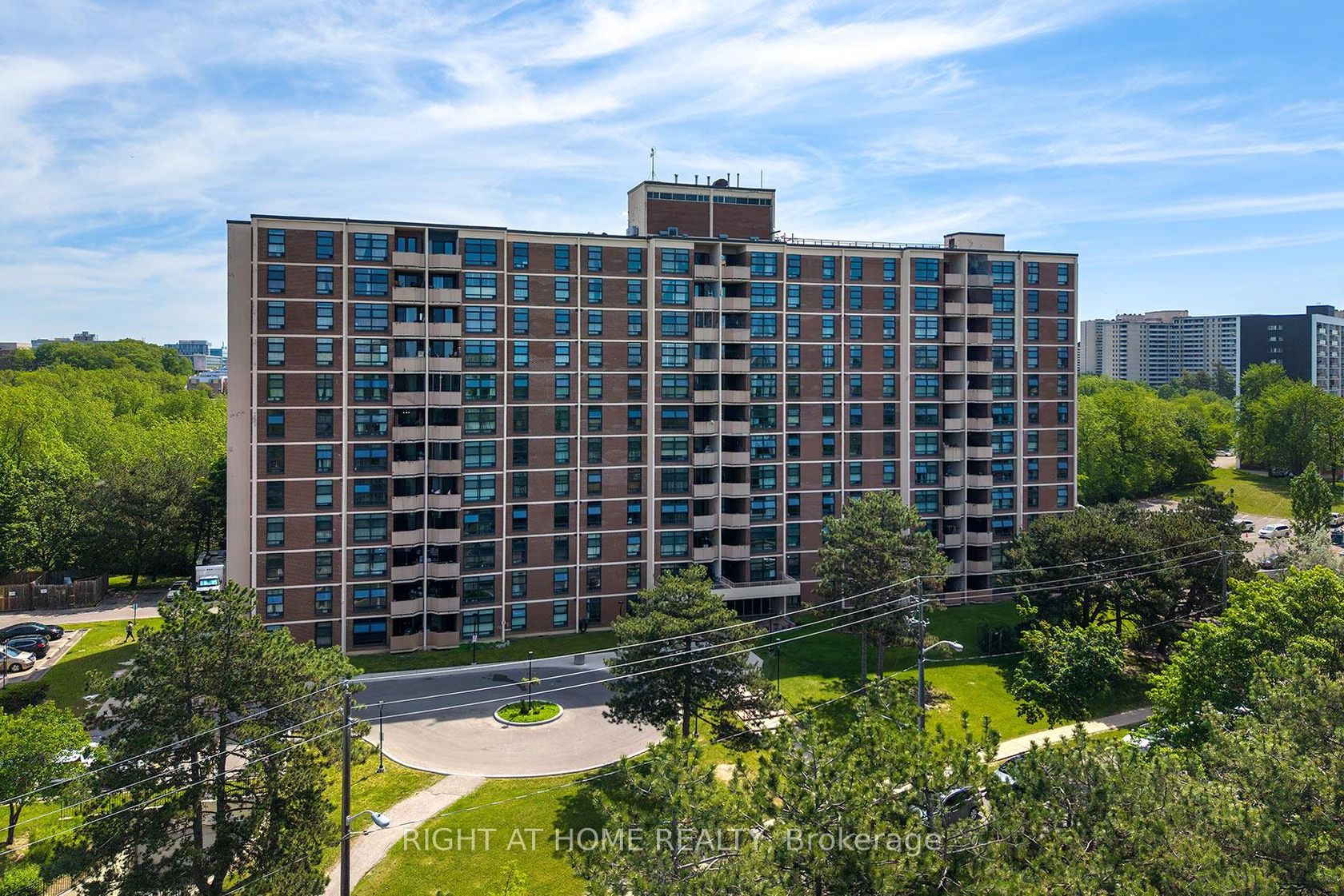 608 - 335 Driftwood Avenue, Black Creek, Toronto photo 7