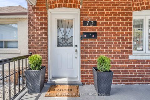 Photo 6 at 12 Porter Avenue, Smythe, Toronto