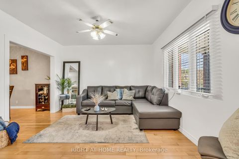 Photo 9 at 12 Porter Avenue, Smythe, Toronto