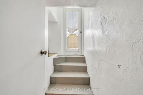 Photo 40 at 12 Porter Avenue, Smythe, Toronto